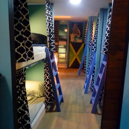 Nappark Hostel *